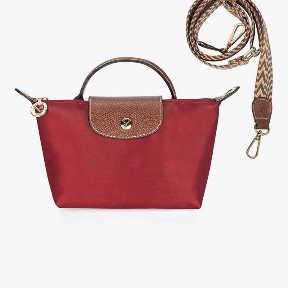 Chic Burgundy Crossbody Bag with Detachable Strap